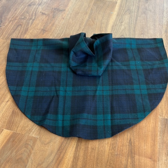 Watch Plaid Wool Kilt and Hooded Cap size 3y/4y - Picture 4 of 8